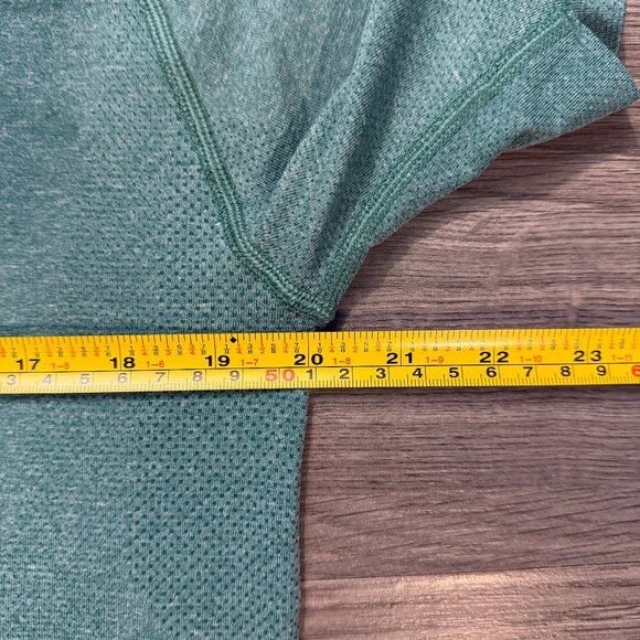 Lululemon Men's Metal Vent Tech Short Sleeve V - Dark Green - Picture 6 of 7